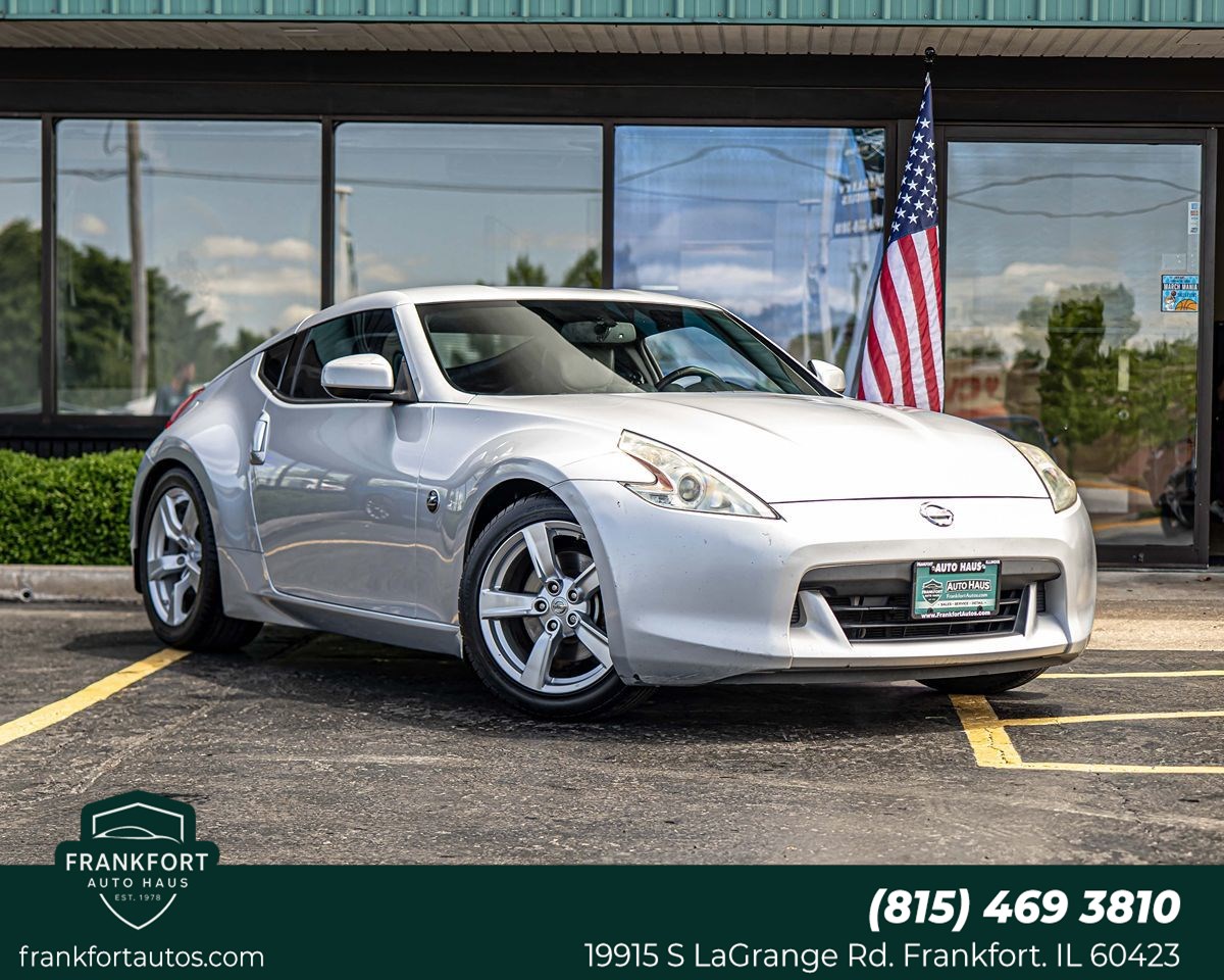 2012 Nissan 370Z Coupe Touring 6MT's photo