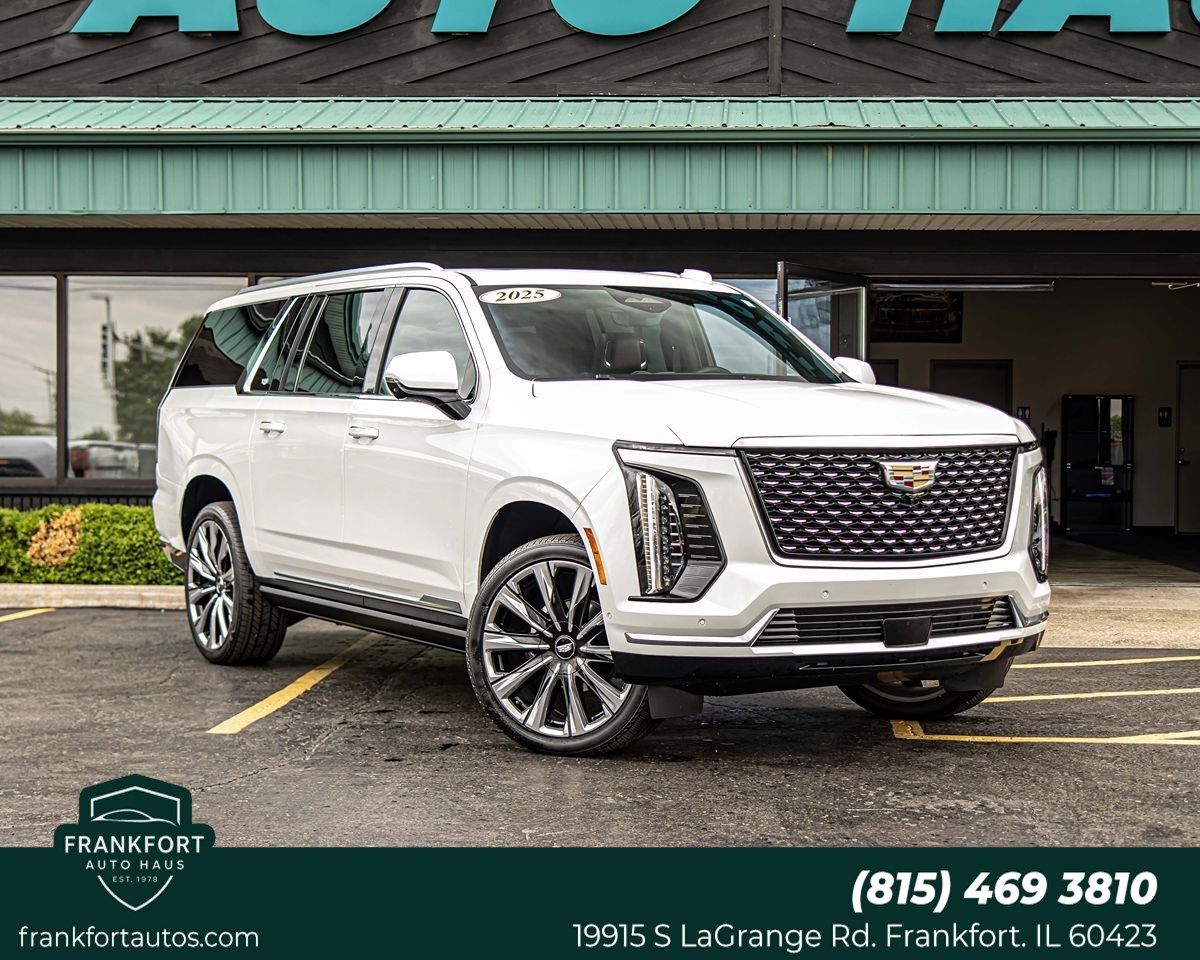 2025 Cadillac Escalade ESV 4WD Premium Luxury's photo