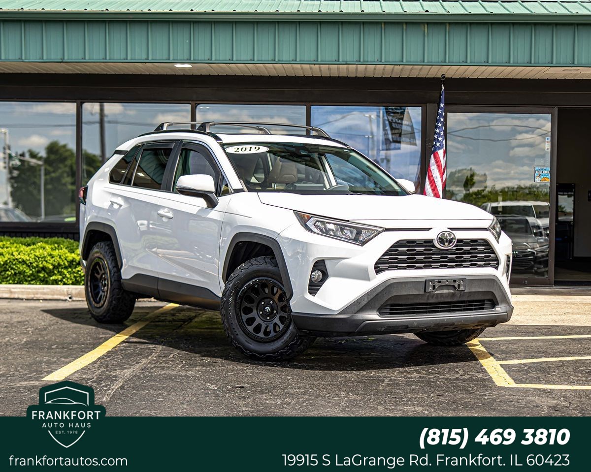 2019 Toyota RAV4 XLE Premium FWD's photo