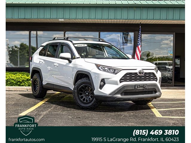 Super White 2019 Toyota RAV4 SUV / Crossover Front-Wheel Drive Automatic