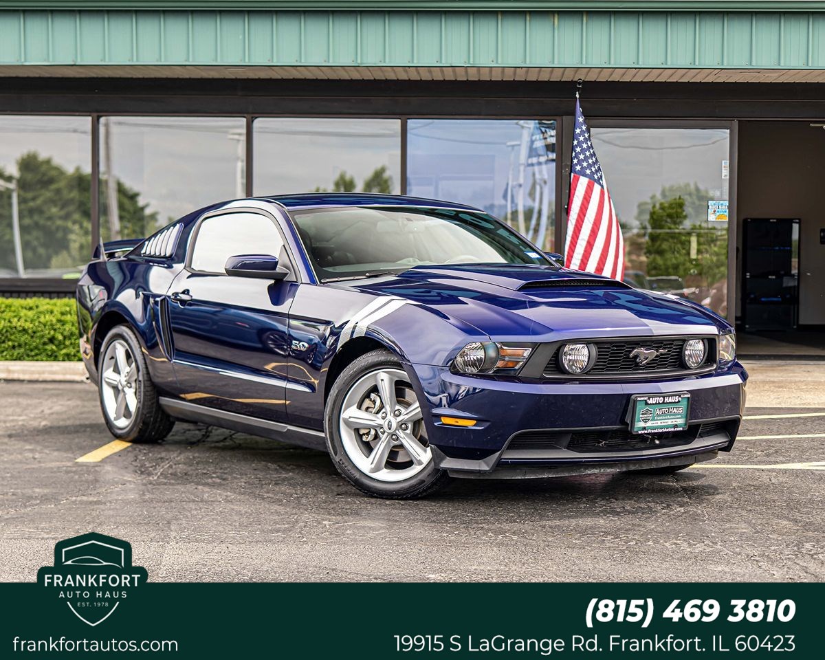 2012 Ford Mustang GT Premium's photo