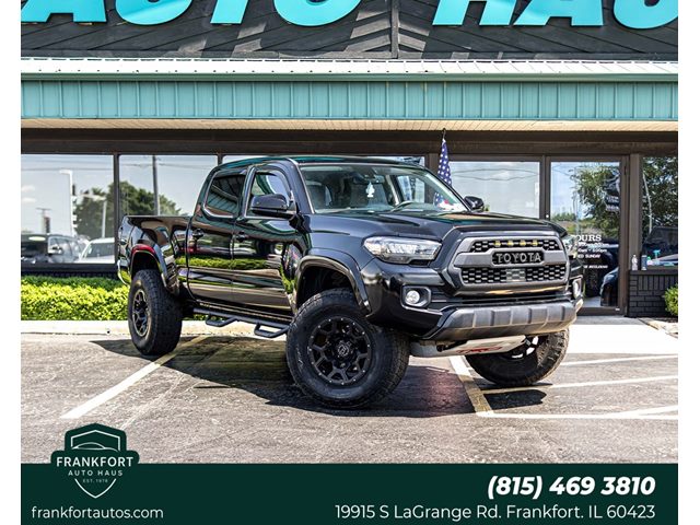 Midnight Black Metallic 2019 Toyota Tacoma Pickup Truck Four-Wheel Drive Automatic