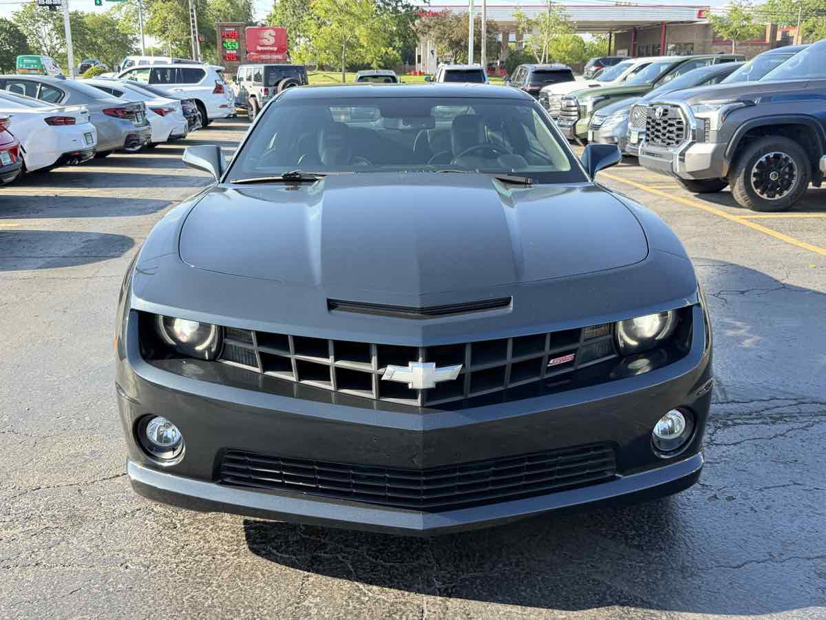 View vehicle photo 5