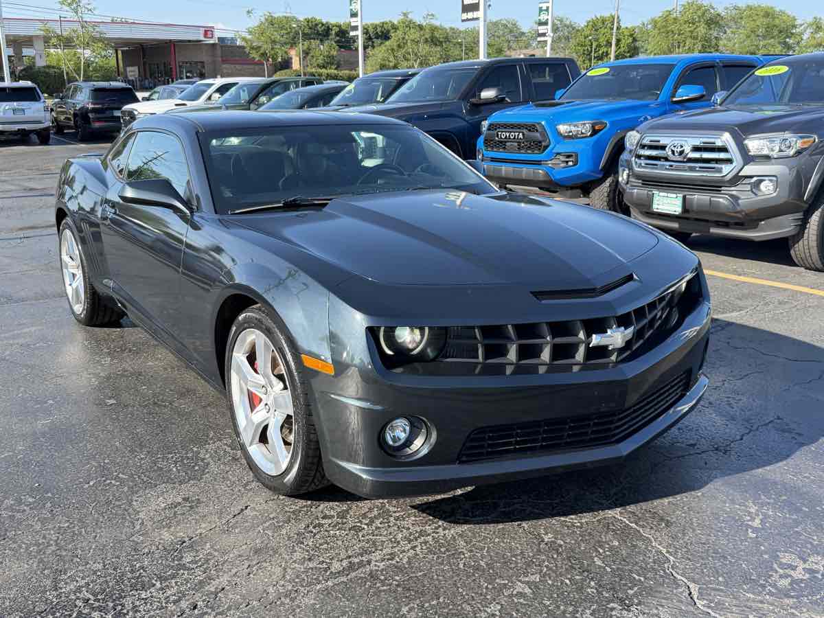 View vehicle photo 6