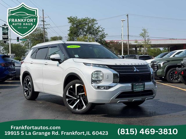 White Diamond 2022 Mitsubishi Outlander SUV / Crossover All-Wheel Drive Automatic