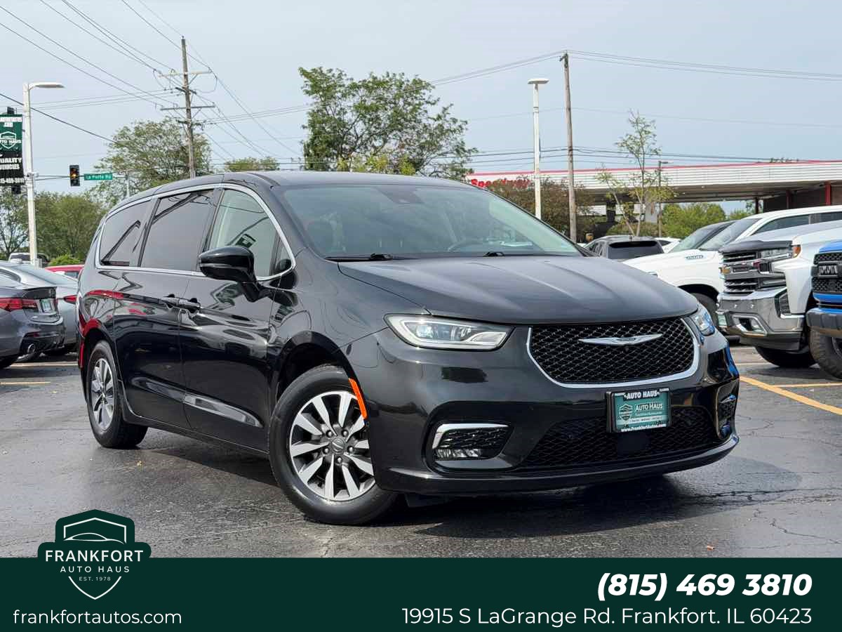 2022 Chrysler Pacifica Hybrid Touring L
