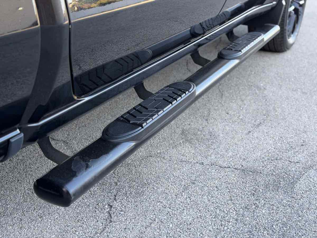 Photo 12 of this Chevrolet Silverado 1500