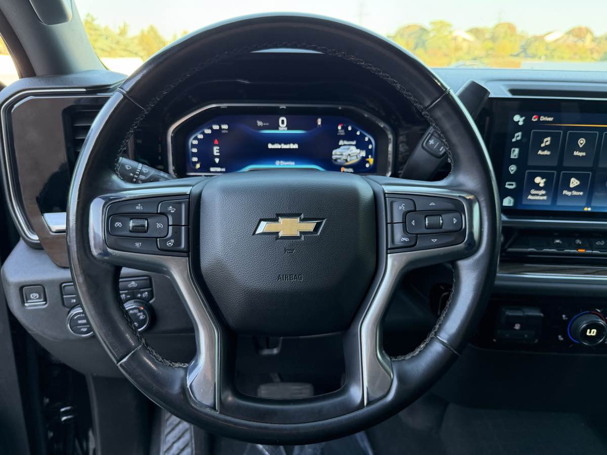 Photo 30 of this Chevrolet Silverado 1500