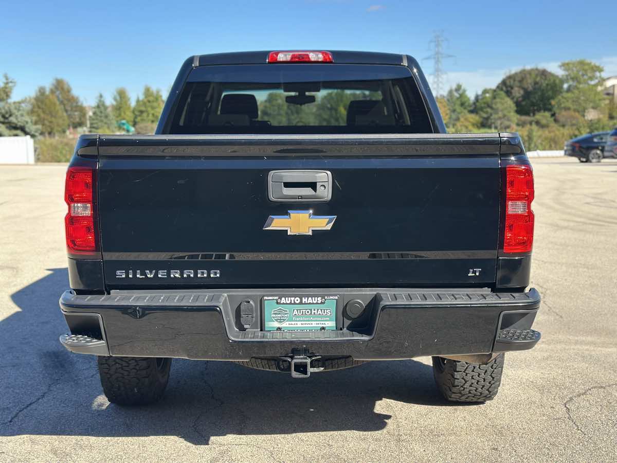 Photo 9 of this Chevrolet Silverado 1500
