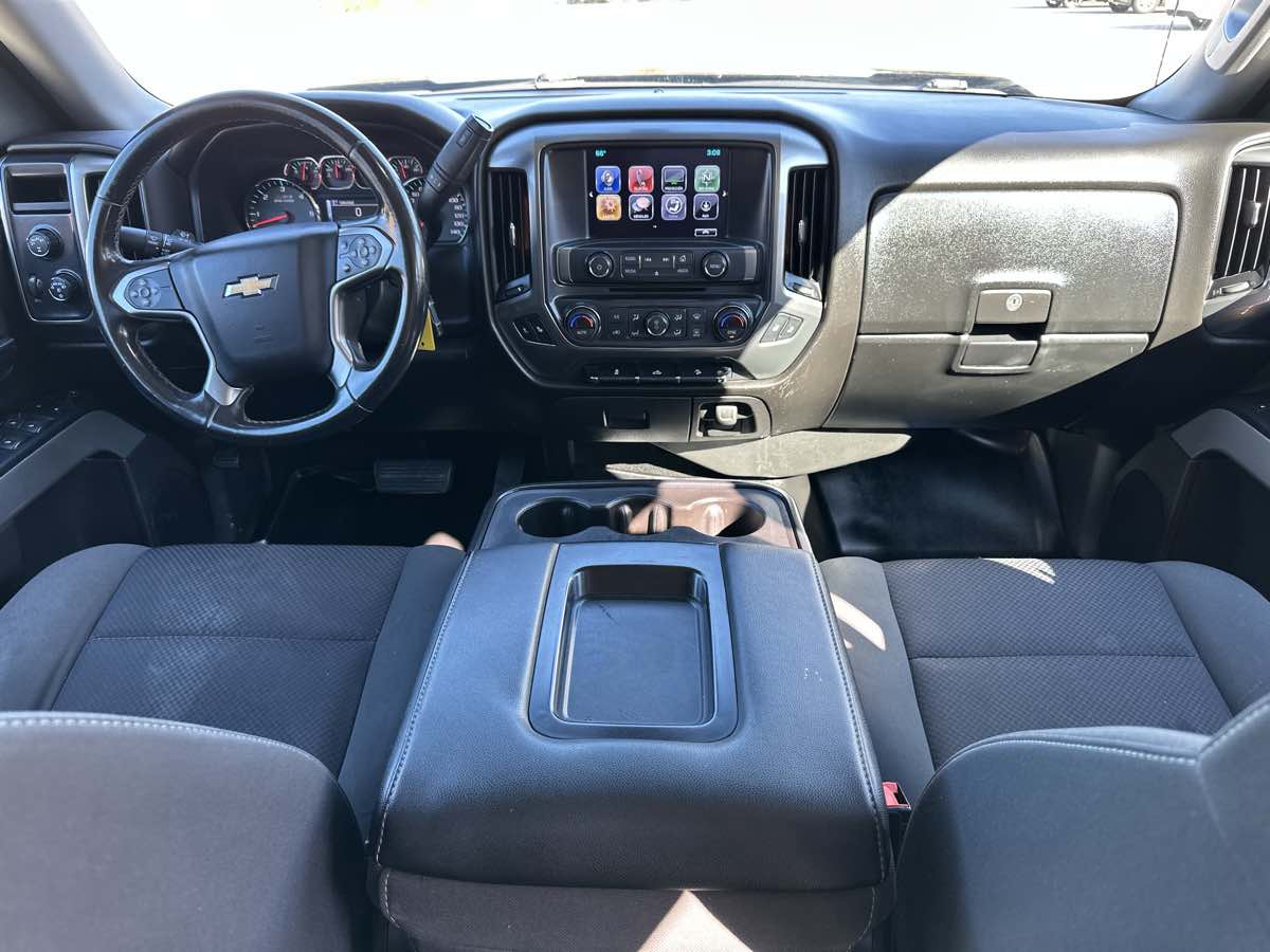 Photo 30 of this Chevrolet Silverado 1500
