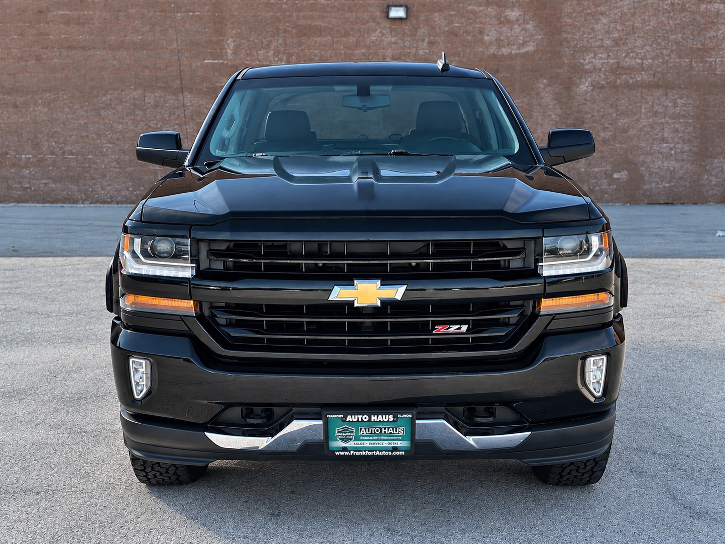 Photo 3 of this Chevrolet Silverado 1500