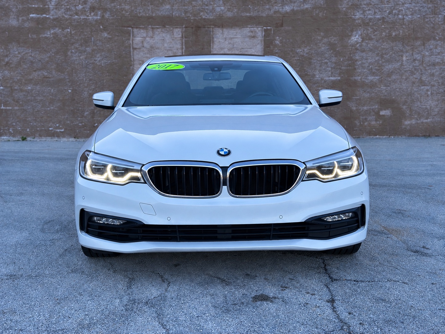 Photo 2 of this BMW 5 Series