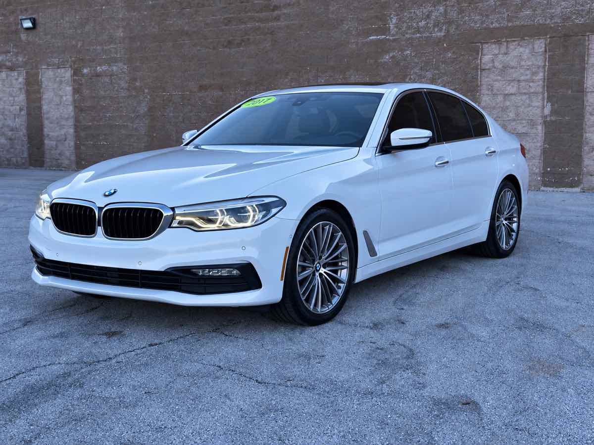 Photo 3 of this BMW 5 Series