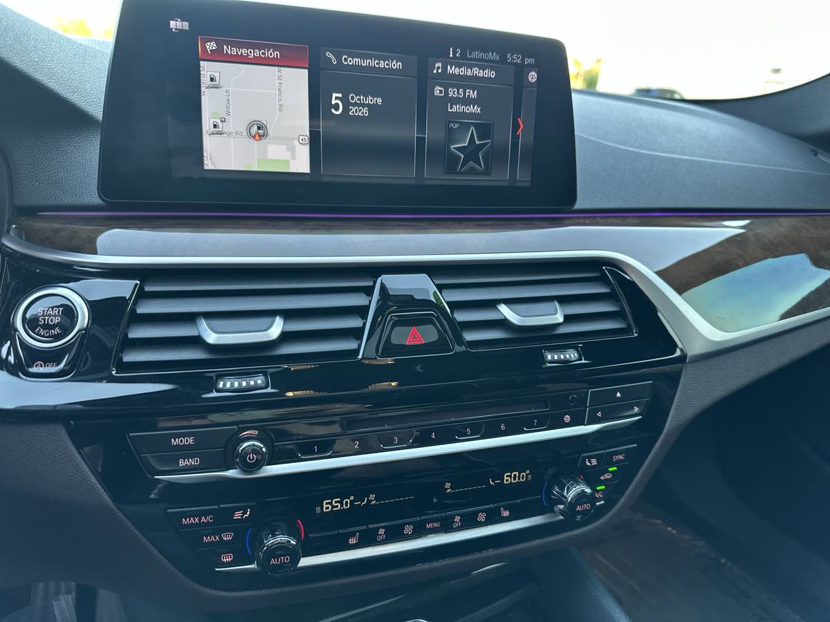Photo 29 of this BMW 5 Series