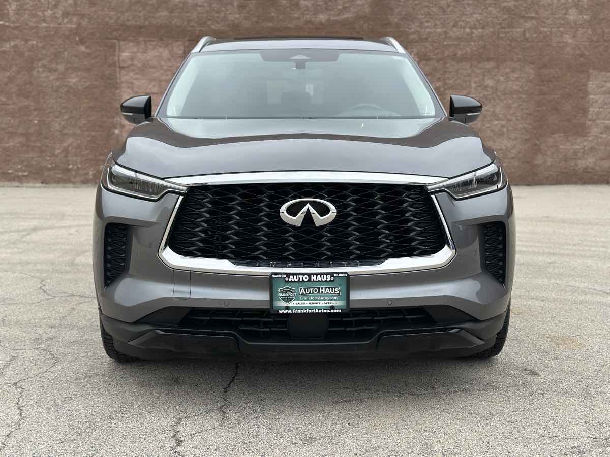 Photo 3 of this INFINITI QX60