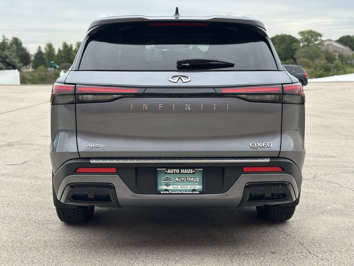Photo 10 of this INFINITI QX60