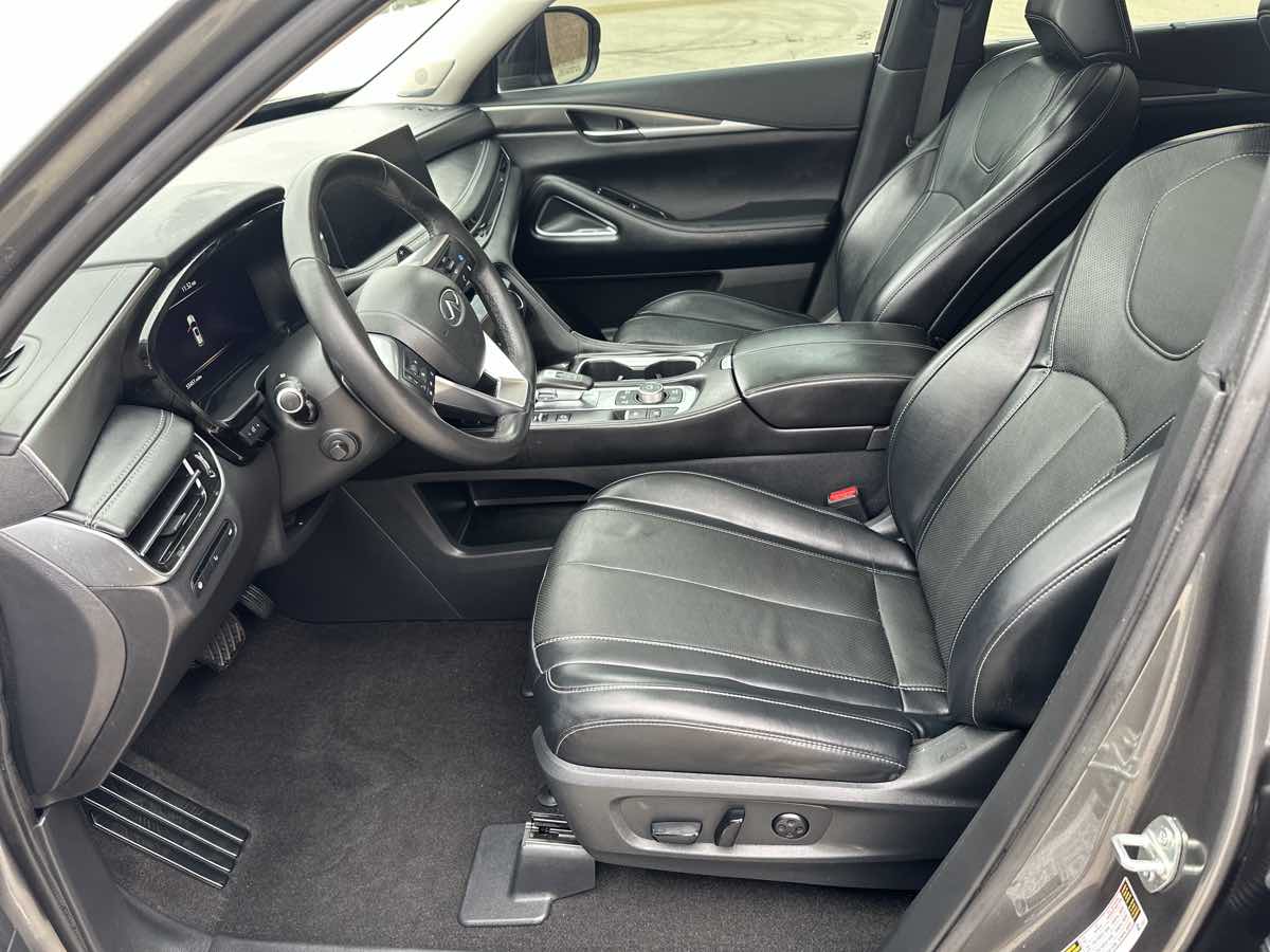 Photo 20 of this INFINITI QX60