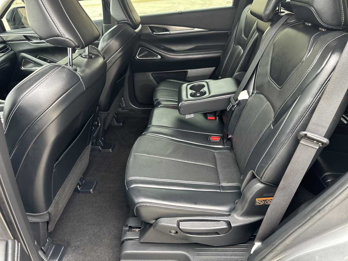 Photo 23 of this INFINITI QX60