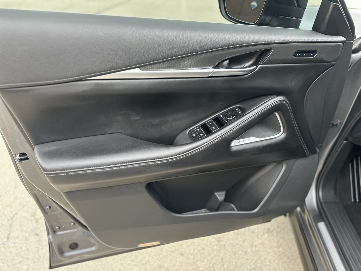 Photo 26 of this INFINITI QX60