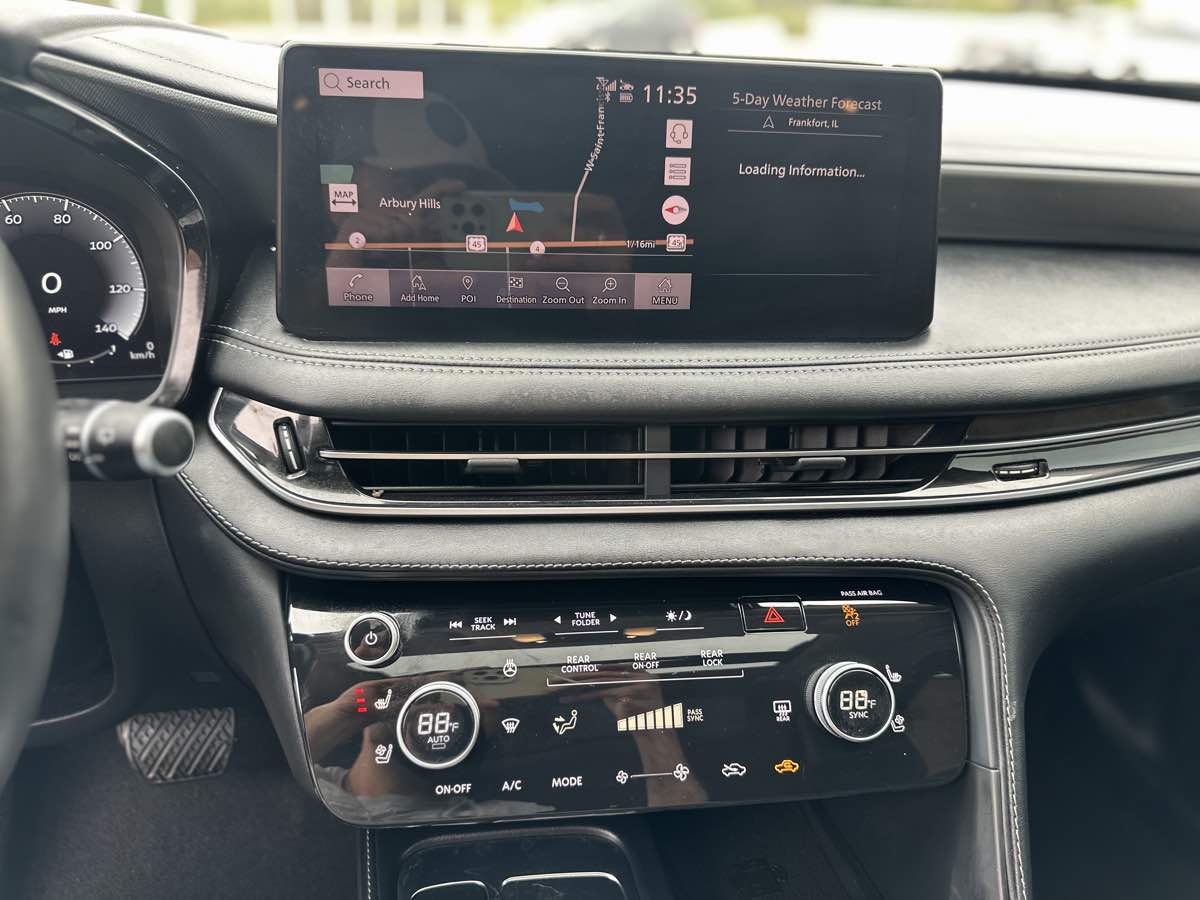 Photo 33 of this INFINITI QX60