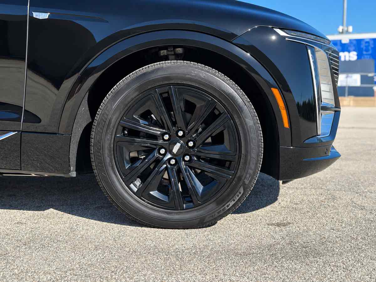 Photo 7 of this Cadillac LYRIQ