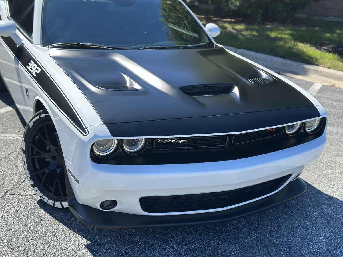 Photo 3 of this Dodge Challenger