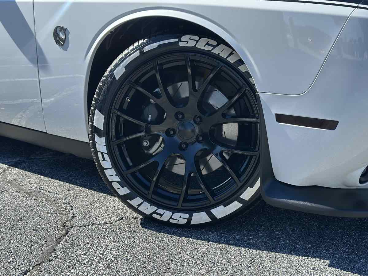 Photo 4 of this Dodge Challenger