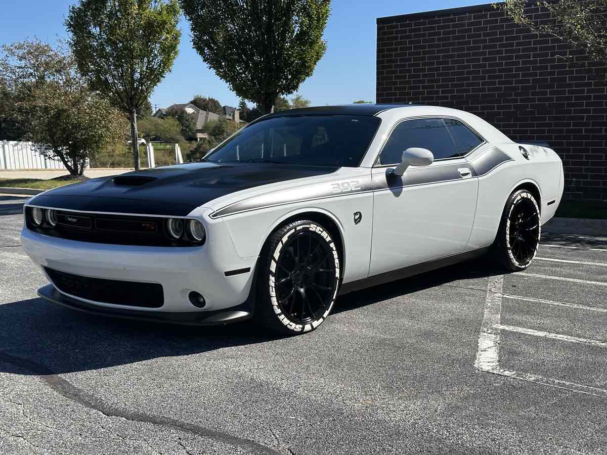 Photo 5 of this Dodge Challenger