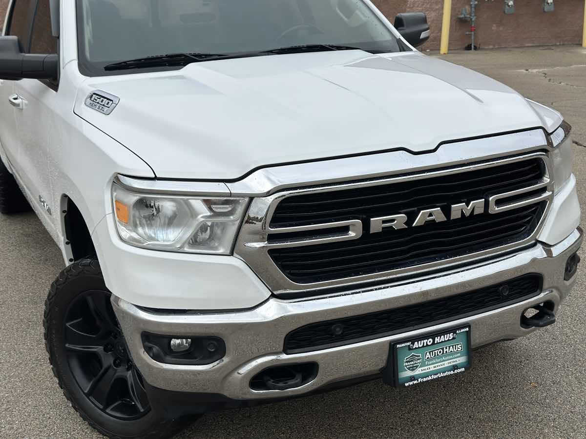 Photo 2 of this Ram 1500