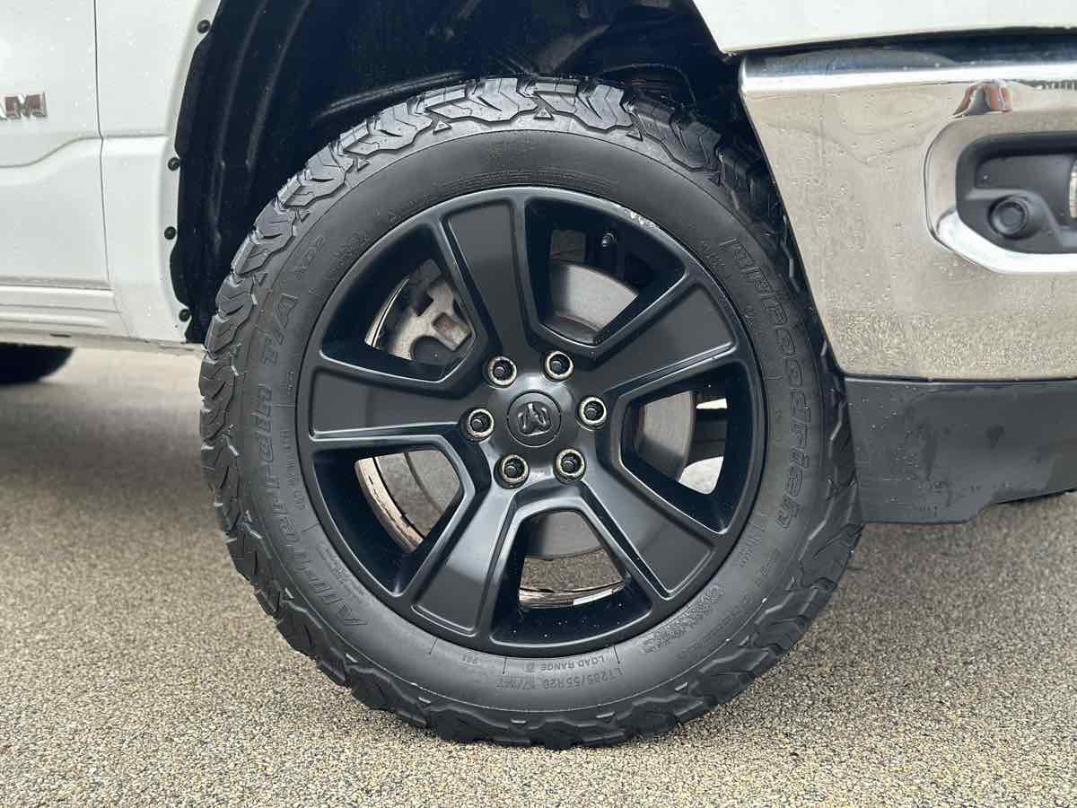 Photo 3 of this Ram 1500