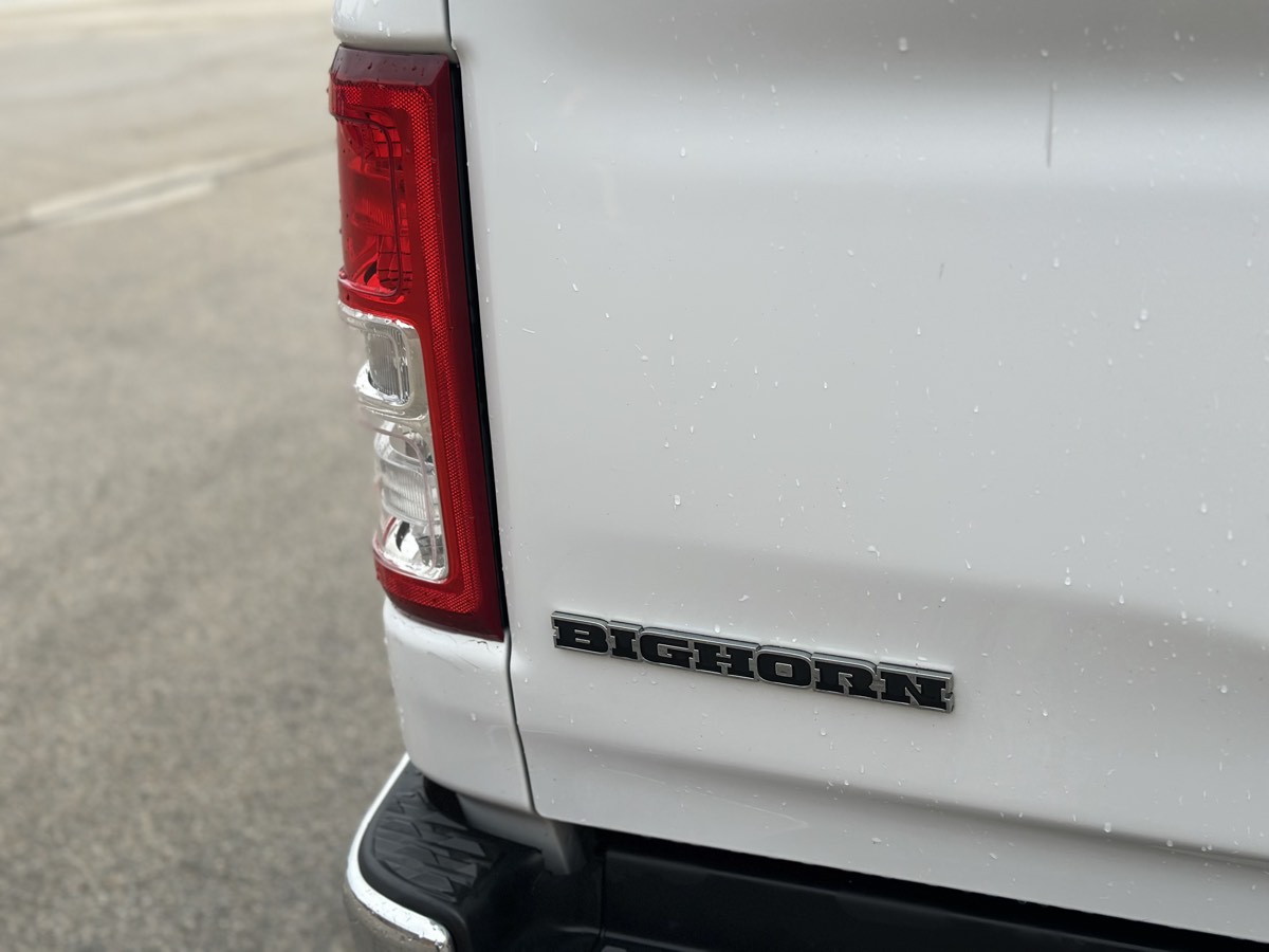 Photo 11 of this Ram 1500