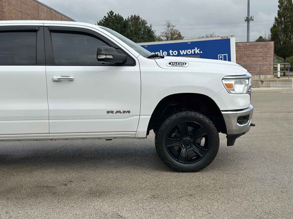 Photo 13 of this Ram 1500