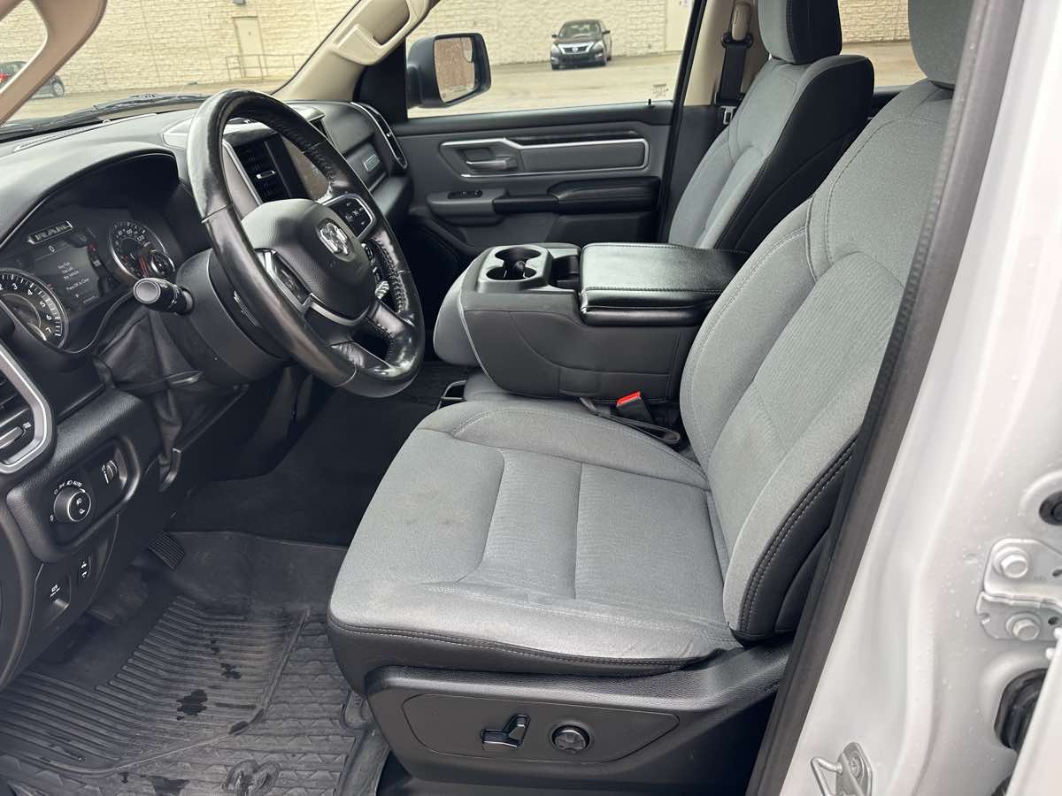 Photo 16 of this Ram 1500