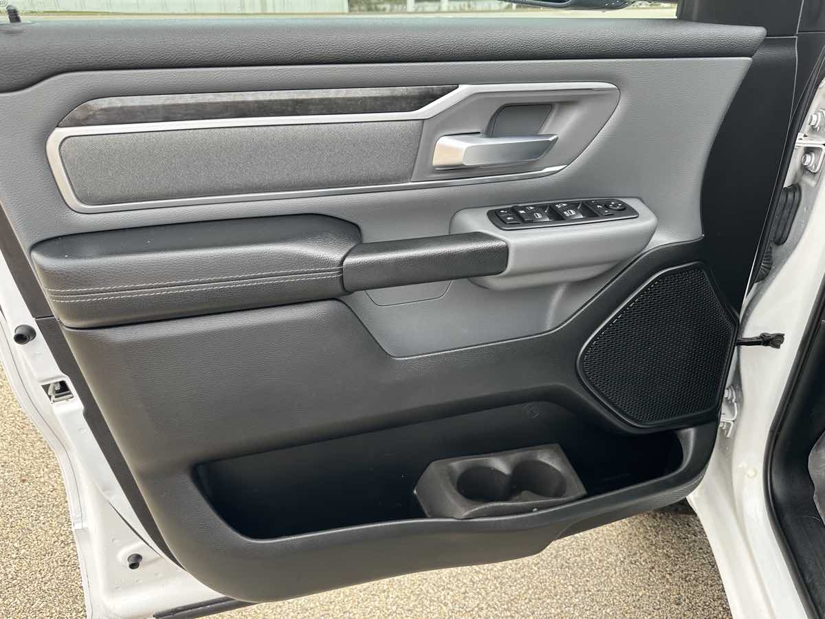 Photo 20 of this Ram 1500