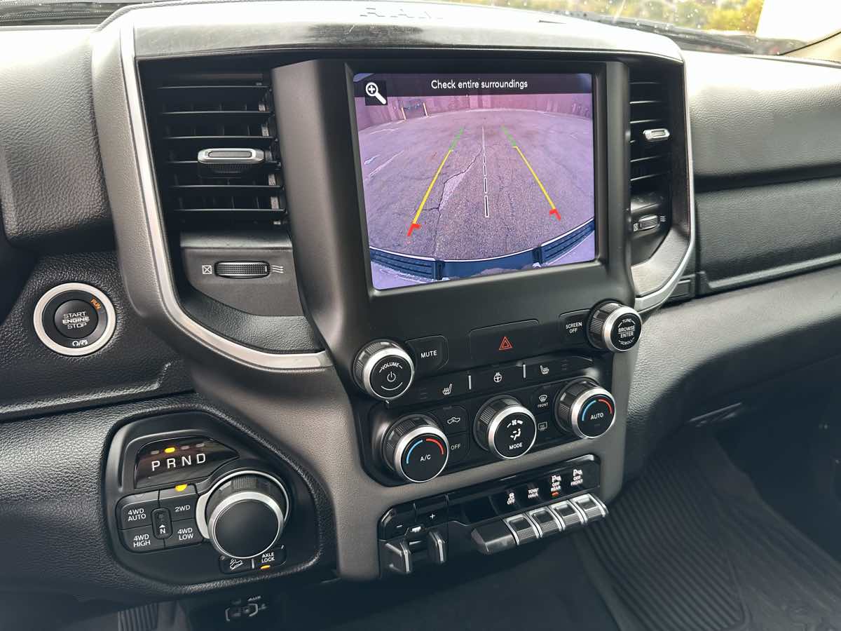 Photo 30 of this Ram 1500