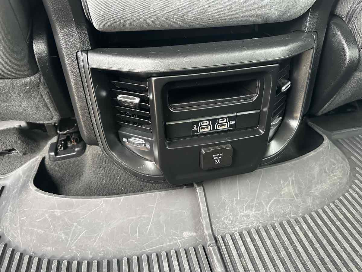 Photo 34 of this Ram 1500