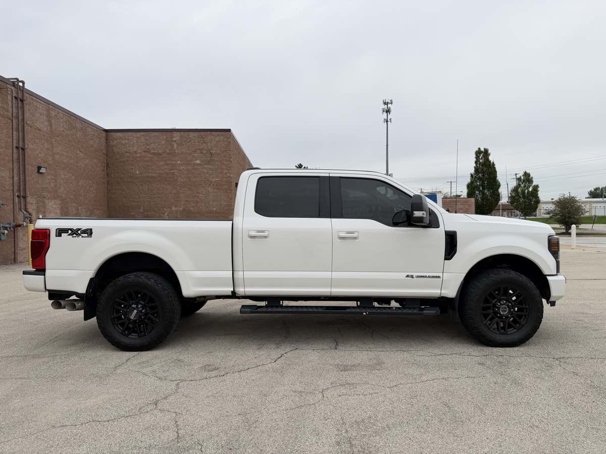 Photo 10 of this Ford Super Duty F-250 SRW