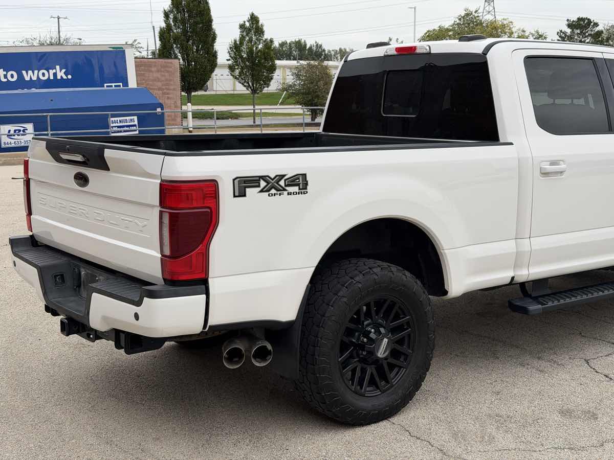 Photo 11 of this Ford Super Duty F-250 SRW