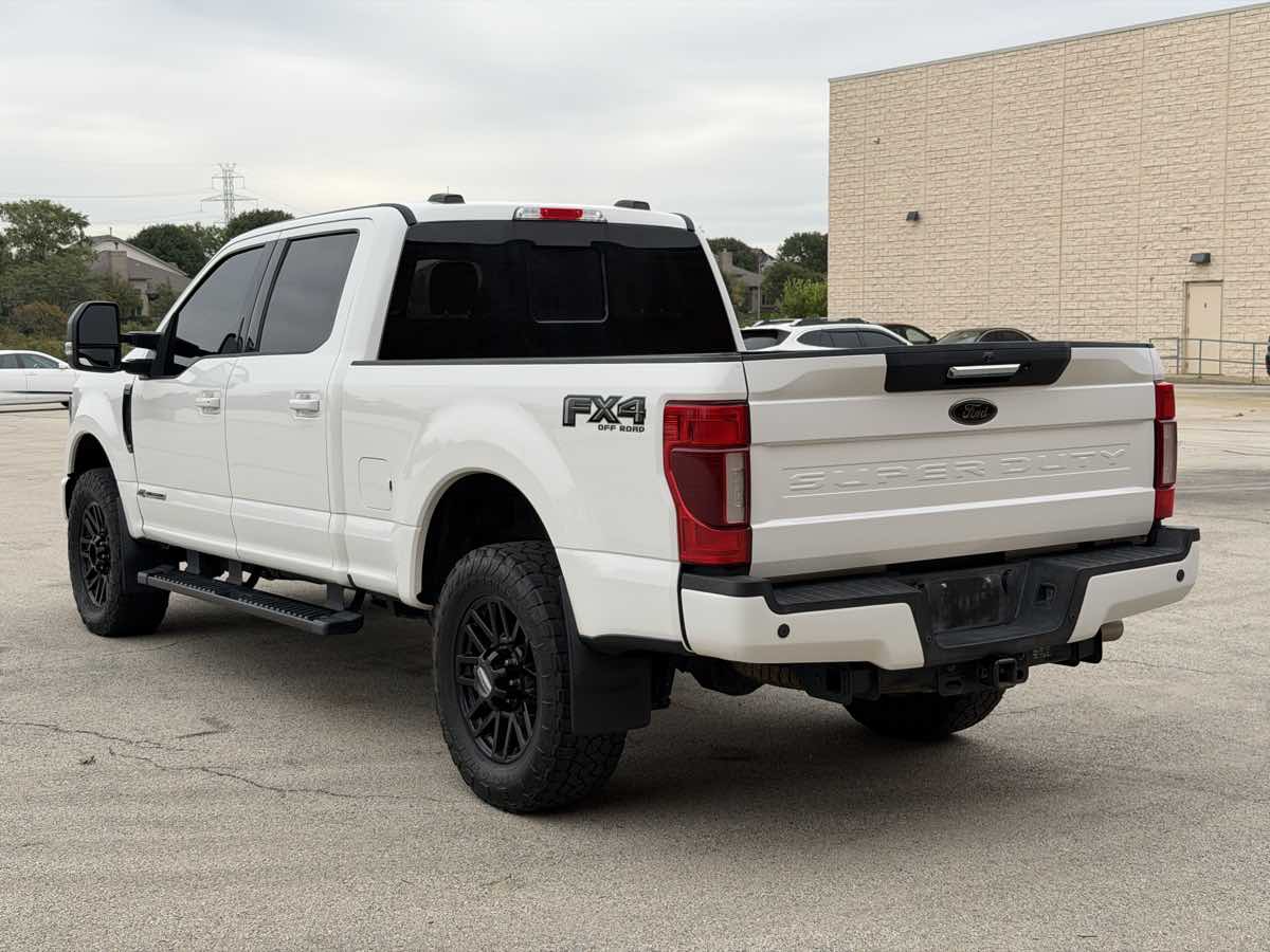Photo 16 of this Ford Super Duty F-250 SRW
