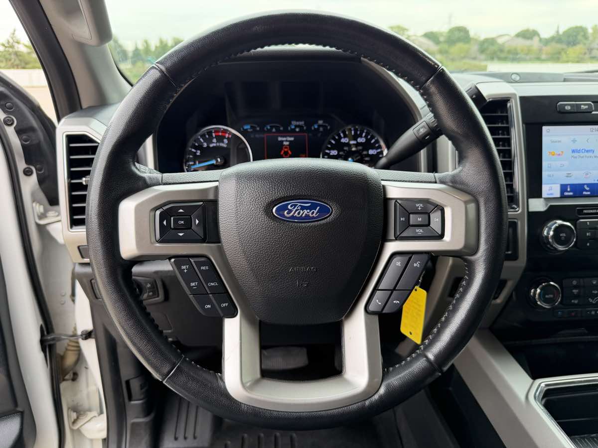 Photo 41 of this Ford Super Duty F-250 SRW