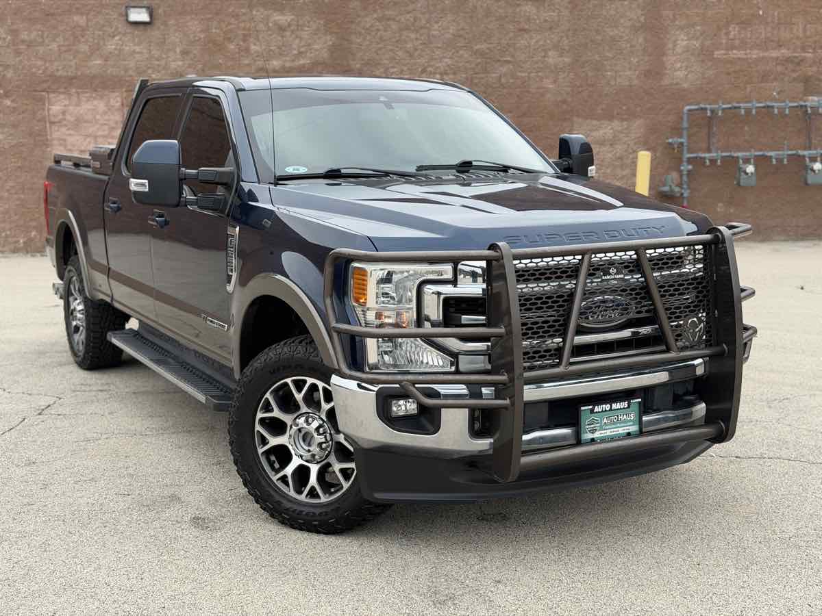 Photo 2 of this Ford Super Duty F-250 SRW