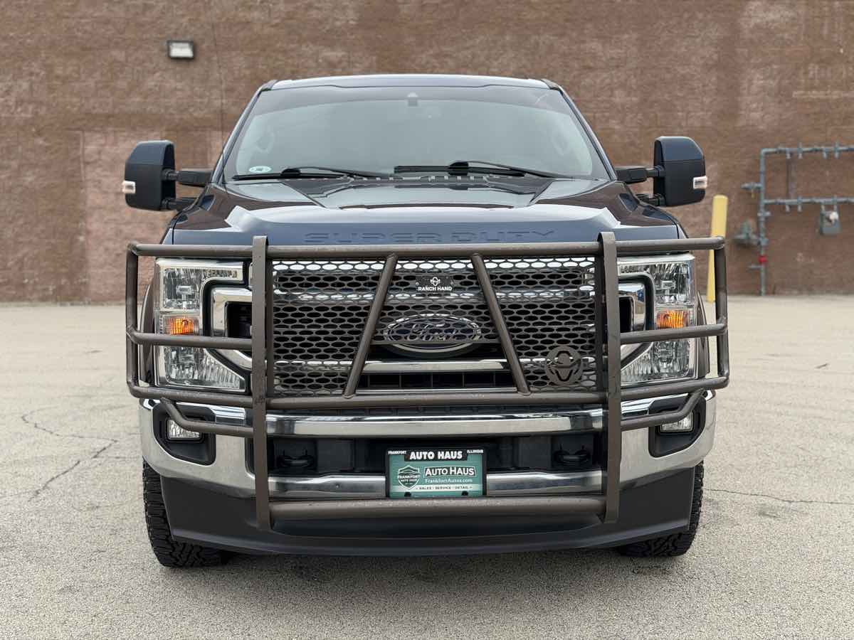 Photo 5 of this Ford Super Duty F-250 SRW
