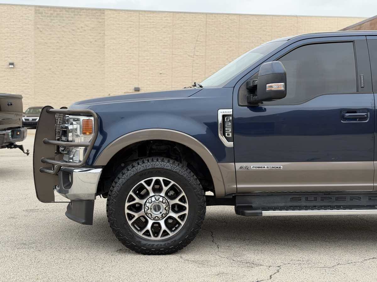 Photo 7 of this Ford Super Duty F-250 SRW