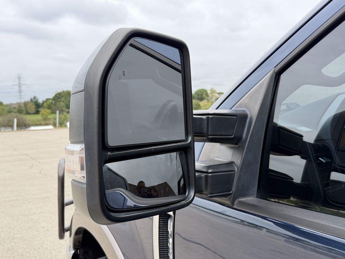 Photo 21 of this Ford Super Duty F-250 SRW