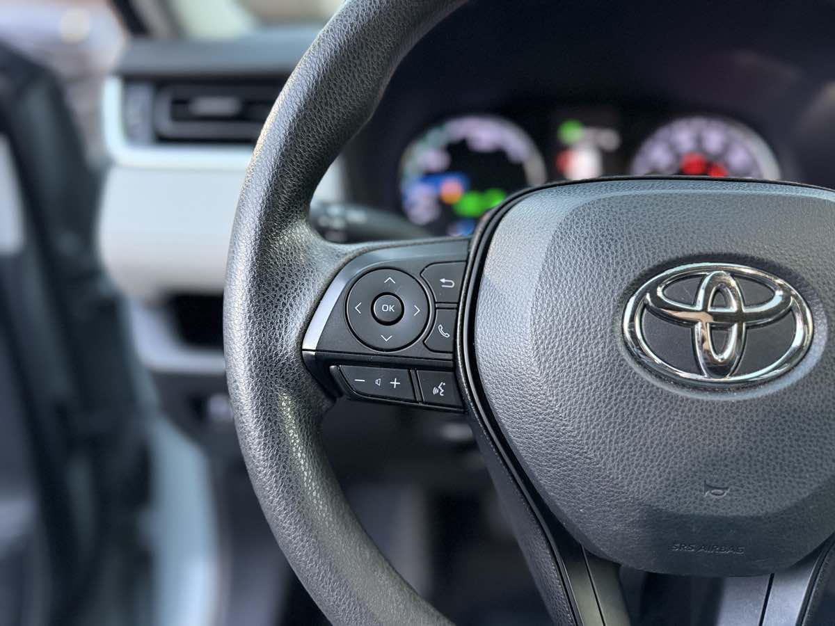 Photo 25 of this Toyota RAV4