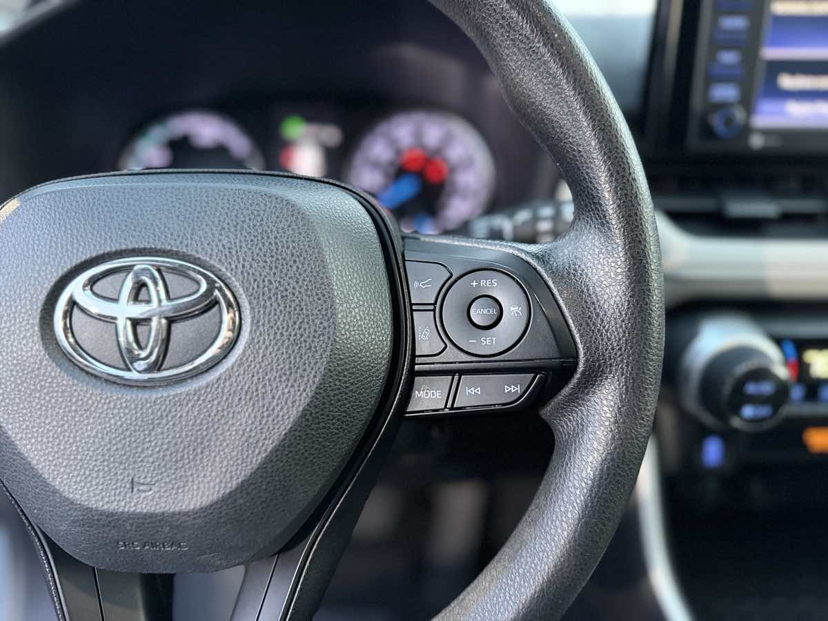 Photo 26 of this Toyota RAV4