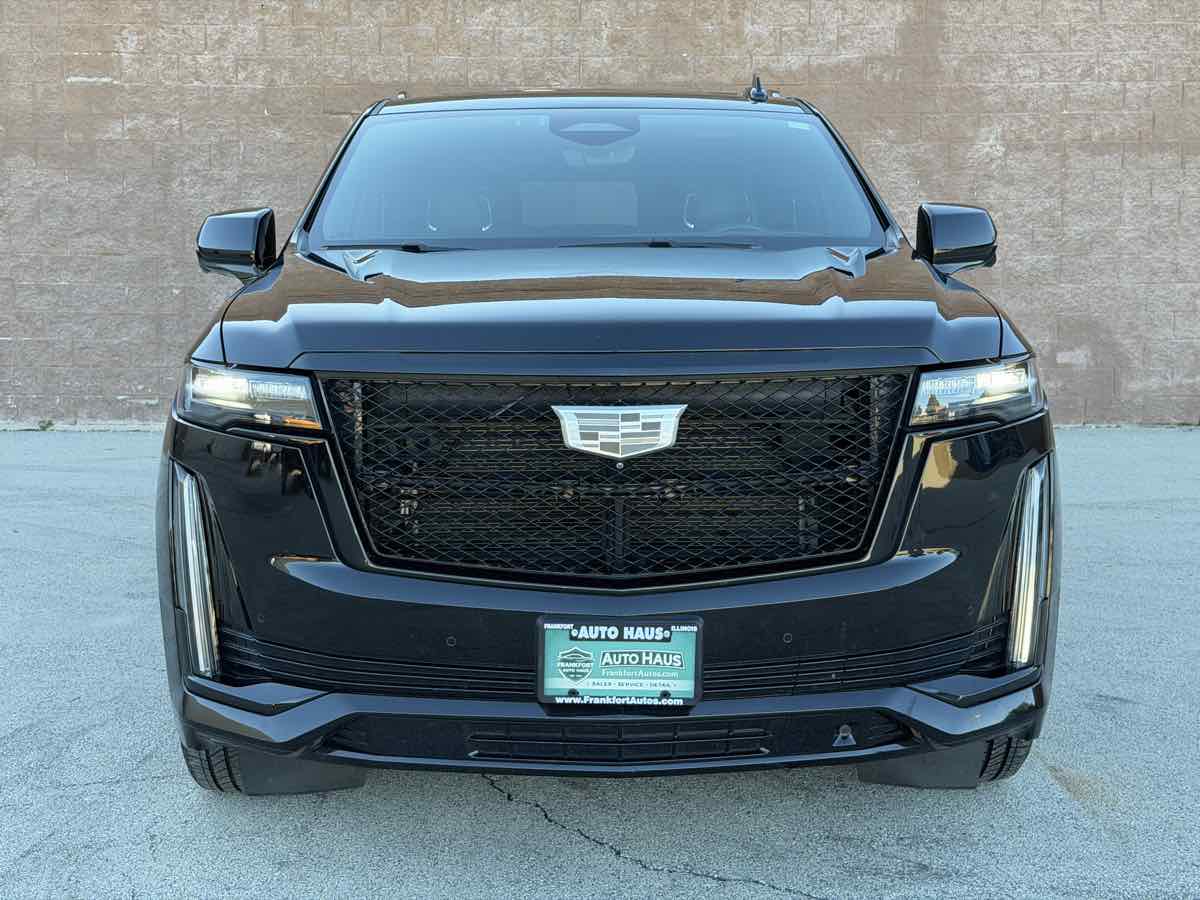Photo 4 of this Cadillac Escalade