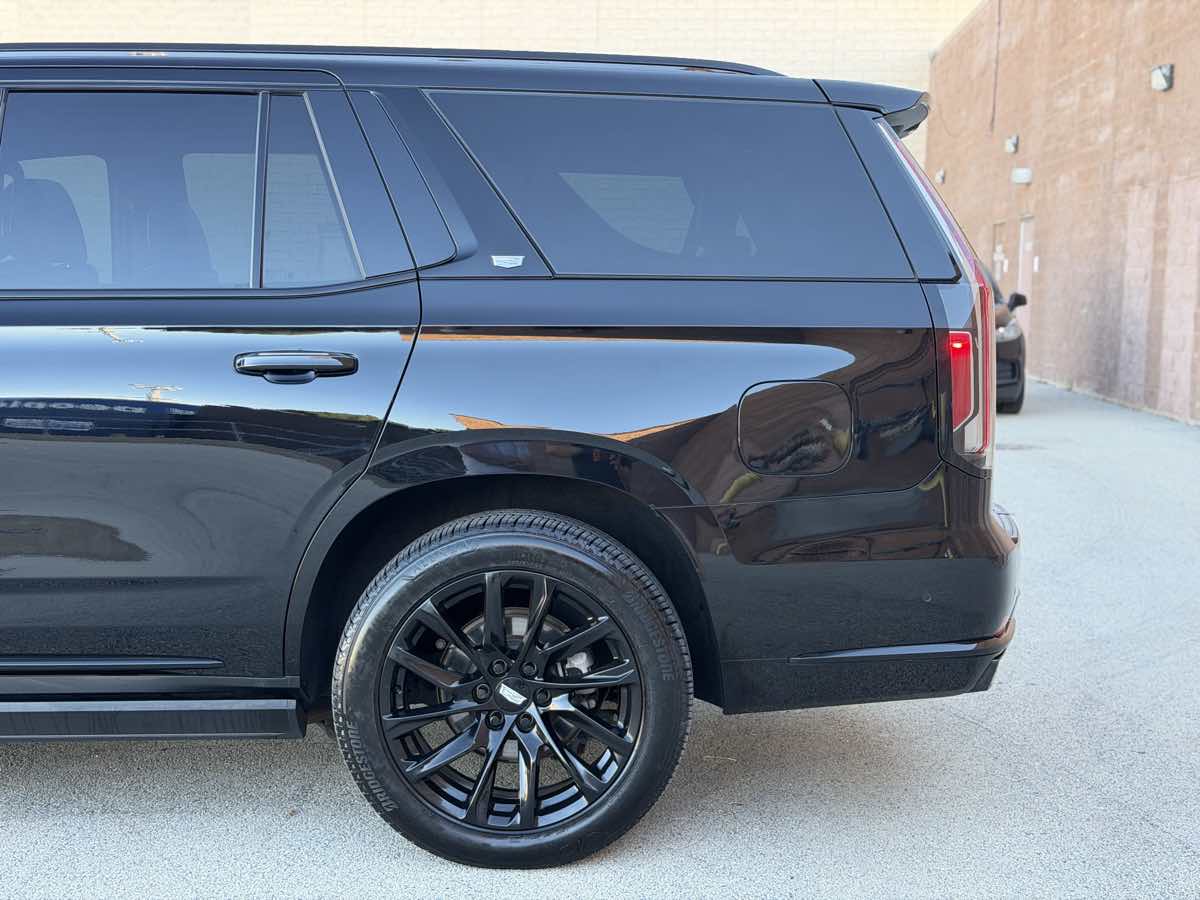 Photo 9 of this Cadillac Escalade