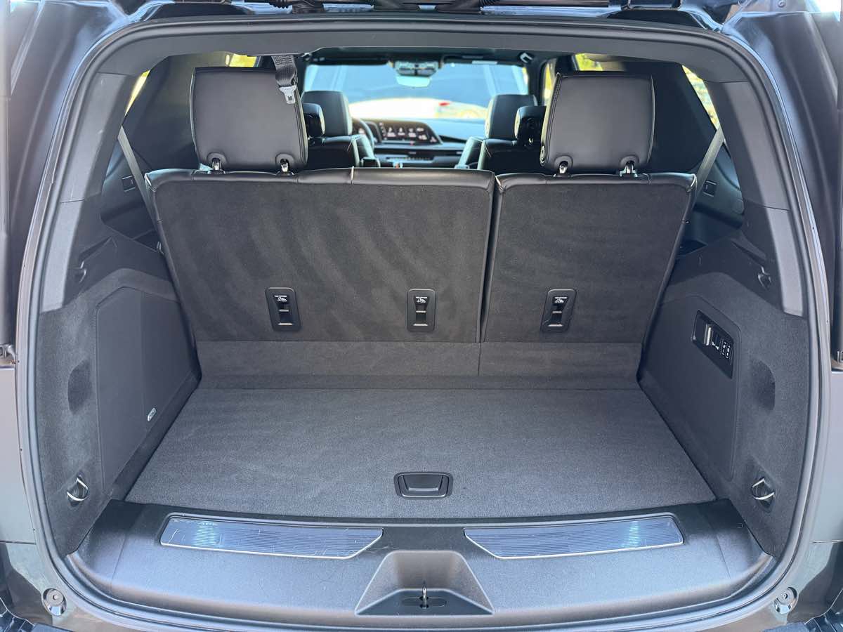 Photo 22 of this Cadillac Escalade