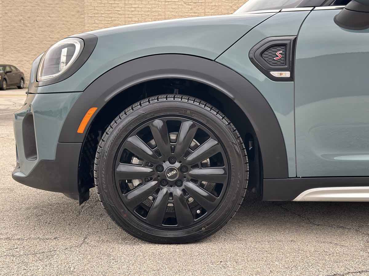 Photo 6 of this MINI Countryman